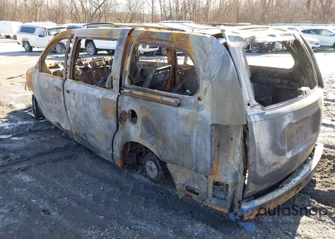 2008 Chrysler Town & Country Touring z USA, uszkodzony, nr VIN 2A8HR54P08R823308